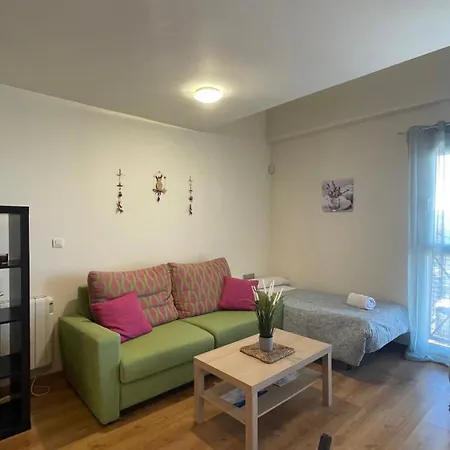House 3 Y 2 Wc Para 8 Personas
